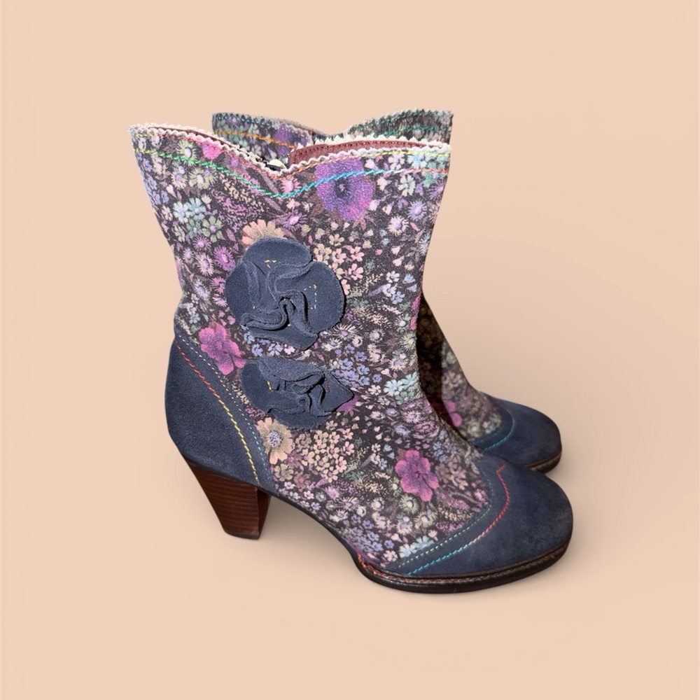 L’Artiste Boho Arty 3D Floral Suede Boots Simonetta Fairy Bohemian Size 39 8.5